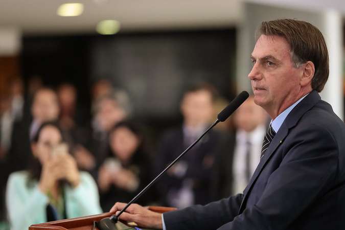 Bolsonaro já afirmou que se pudesse, privatizaria ainda este ano os Correios(foto: Marcos Corrêa/PR)