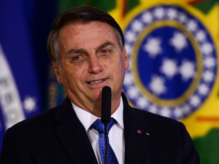 O presidente Jair Bolsonaro durante o lançamento do programa Voo Simples, no Palácio do Planalto (Foto: Marcelo Camargo/Agência Brasil)