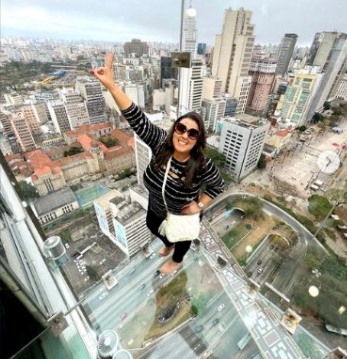 Diretamente do teto do Sampa Sky, localizado no 42° andar do prédio mais alto da Capital paulista, o Mirante do Vale, para mostrar que já conquistou São Paulo