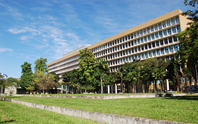 © UFRJ