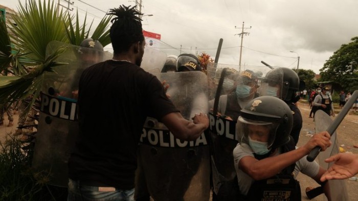Seminário quer discutir a criminalização dos movimentos por direitos humanos - (Foto: Alexandre Noronha/Amazônia Real)