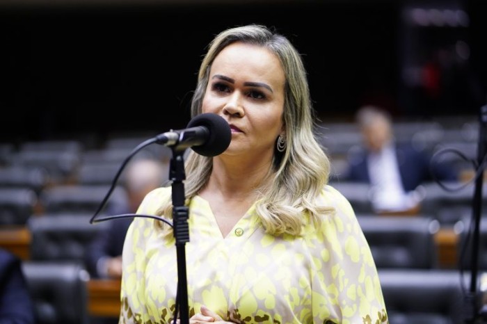 A ministra Daniela Carneiro quando exercia mandato de deputada federal - (Foto: Pablo Valadares/Câmara dos Deputados)