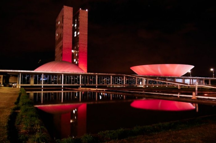 Congresso recebe iluminação em datas especiais - (Foto: Roque de Sá/Agência Senado)