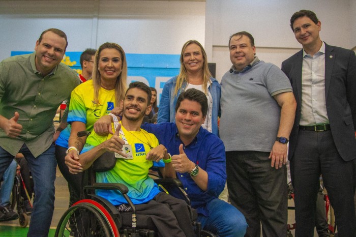Na ocasião, Fufuca conheceu as instalações da unidade e o projeto composto também por atividades esportivas voltadas às pessoas com deficiência que são realizadas no COP Gama | Foto: Divulgação/SEL-DF