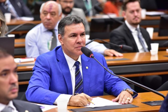 O relator da proposta, deputado Capitão Augusto - (Foto: Zeca Ribeiro / Câmara dos Deputados)