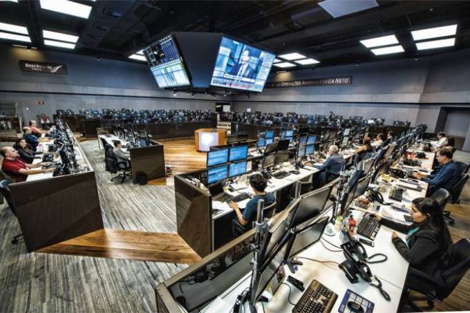 Bolsa de São Paulo: banco XP prevê 115 mil pontos este ano e 140 mil ano que vem (Germano Lüders/EXAME)